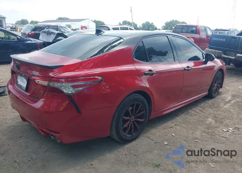 2019 Toyota Camry Xse z USA, uszkodzony, nr VIN 4T1B61HK2KU292292
